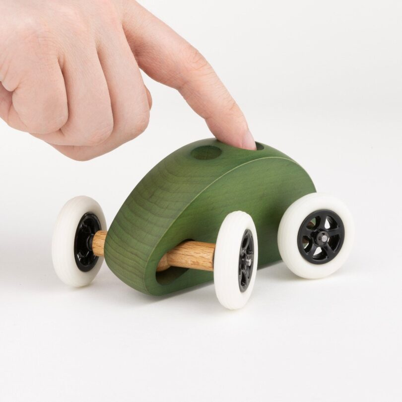 Drewniany Samochodzik FINGER CAR zielony - obrazek 2